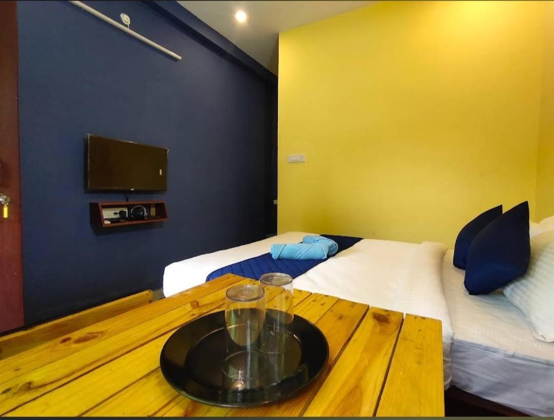 Gratitude Inn, Near Serenity Beach Пондичери Стая снимка