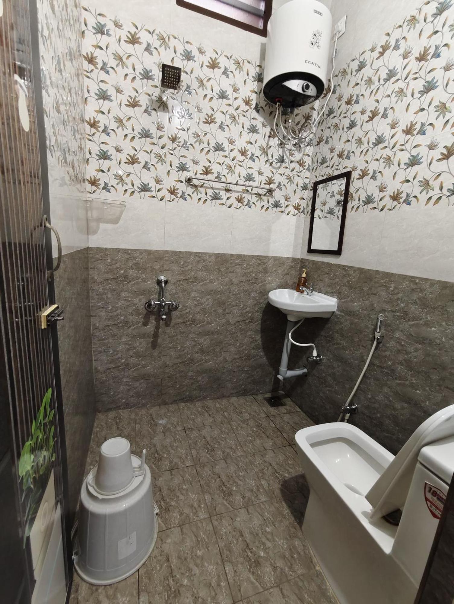Gratitude Inn, Near Serenity Beach Пондичери Екстериор снимка